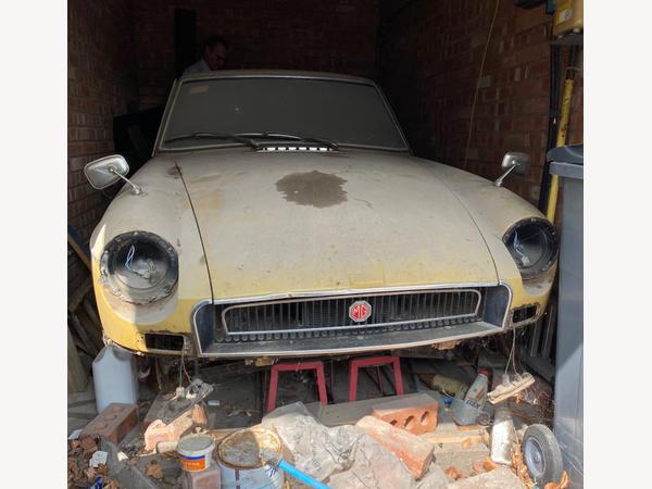 MG MGB GT 1.8 2dr