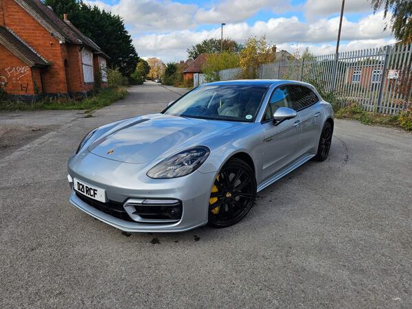 Porsche Panamera 4.0 V8 E-Hybrid 17.9kWh Turbo S Sport Turismo PDK 4WD Euro 6 (s/s) 5dr