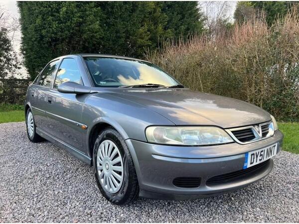 Vauxhall Vectra 1.8i 16v LS 5dr