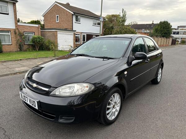 Chevrolet Lacetti 1.6 SX 5dr