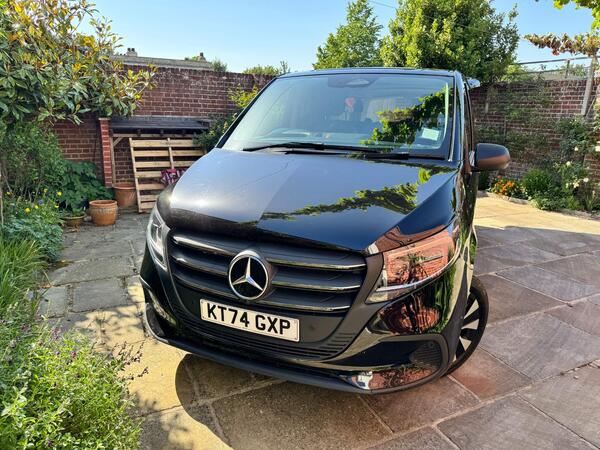 Mercedes-Benz Vito 2.0 119 CDI SELECT Crew Van Double Cab 5dr Diesel G-Tronic RWD L2 Euro 6 (s/s) (190 ps)