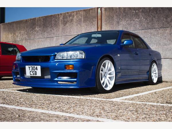 Nissan Skyline 2.5 GTT Saloon 4dr Petrol Manual (280 bhp)