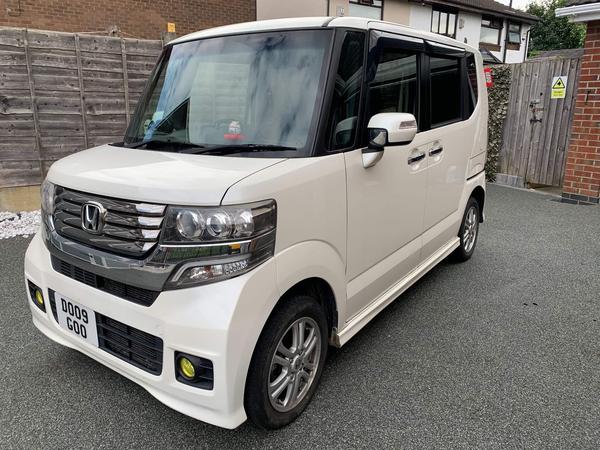 Honda N-Box 4WD