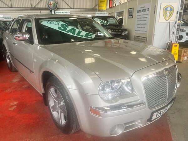 Chrysler 300C 3.0 CRD V6 LUX 4dr