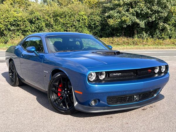 Dodge Challenger 5.7 Shaker 2dr