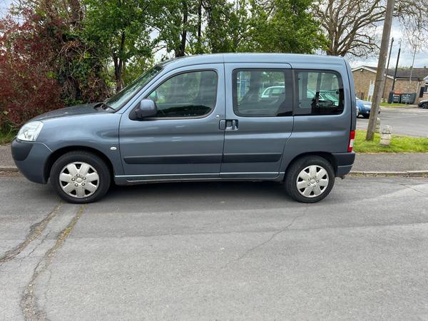 Peugeot Partner 1.6D Combi MPV 5dr Diesel Manual (181 g/km, 70 bhp)
