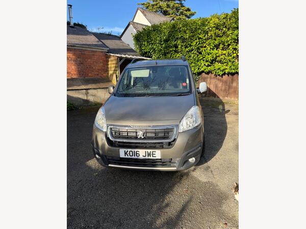 Peugeot Partner Tepee 1.6 BlueHDi Allure Euro 6 (s/s) 5dr