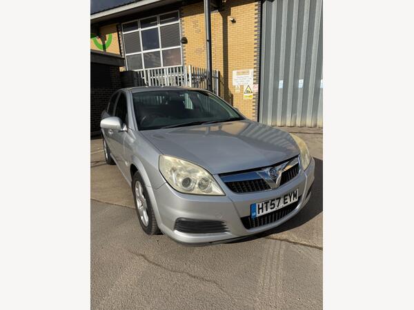 Vauxhall Vectra 1.8 VVT Exclusiv 5dr