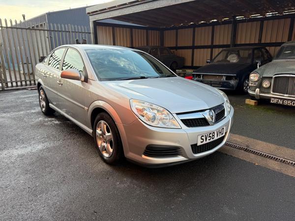 Vauxhall Vectra 1.8 VVT Exclusiv 5dr