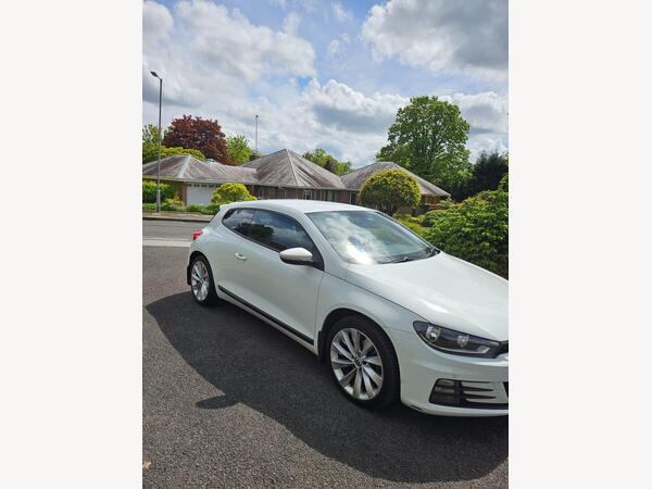 Volkswagen Scirocco 2.0 TDI BlueMotion Tech GT DSG Euro 6 (s/s) 3dr