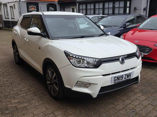 SsangYong Tivoli 1.6 e-XDi ELX Auto 4WD Euro 6 5dr