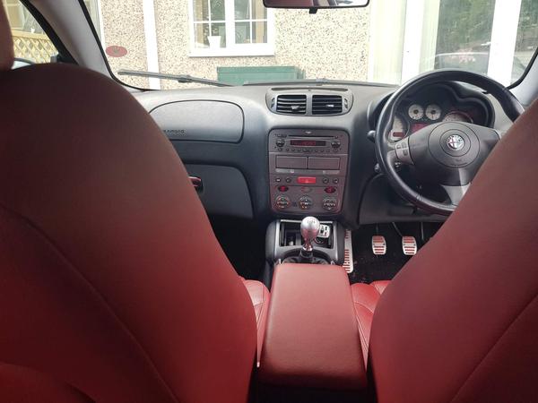 Alfa Romeo GT 1.9 JTDM 16V Lusso 2dr