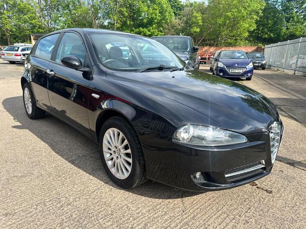 Alfa Romeo 147 1.9 JTDM Lusso 5dr