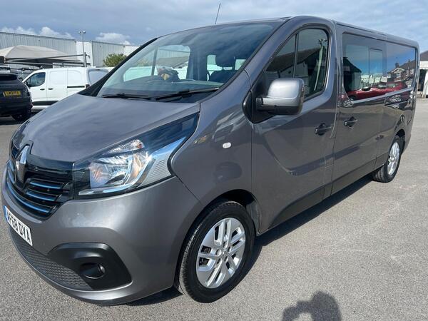 Renault Trafic 1.6 dCi ENERGY 29 Sport Nav Crew Van LWB Euro 6 (s/s) 6dr