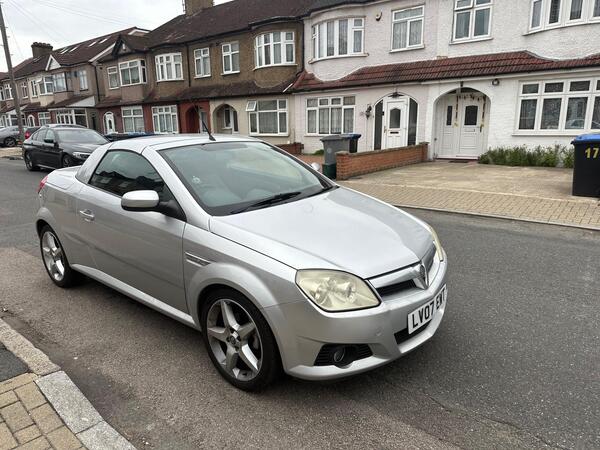 Vauxhall Tigra 1.4i 16v Exclusiv 2dr (a/c)