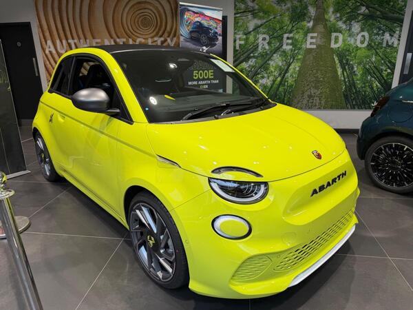 Abarth 500e C 42kWh Auto 2dr