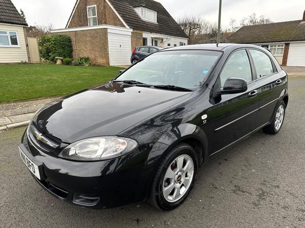 Chevrolet Lacetti 1.6 SX 5dr