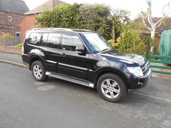 Mitsubishi Shogun 3.2 DI-DC Elegance 4WD Euro 4 5dr LWB