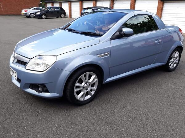 Vauxhall Tigra 1.8i Sport 2dr