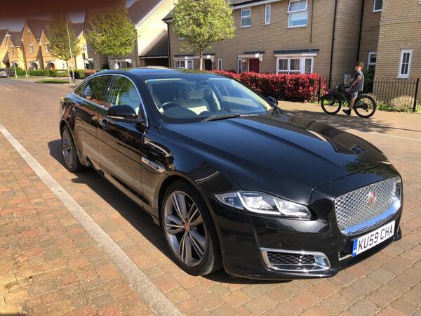 Jaguar XJ 3.0d V6 Autobiography Auto Euro 6 (s/s) 4dr (LWB)