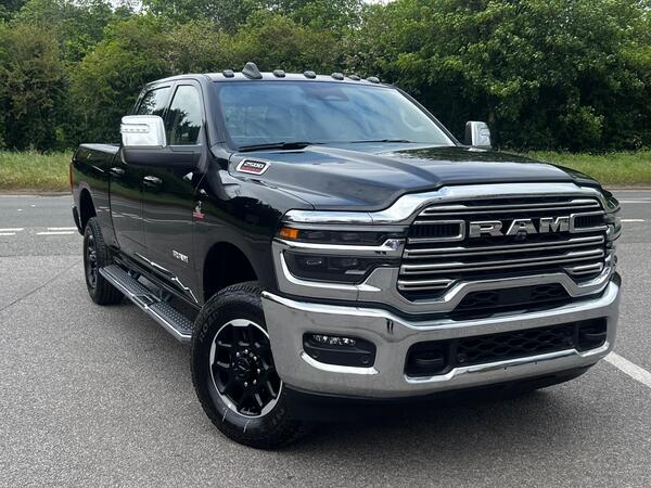Dodge RAM 2500 LARAMIE 6.7 Cummins High Output 4dr