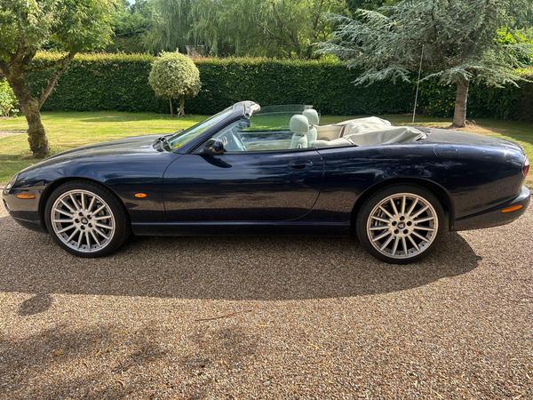 Jaguar XK8 4.2 S 2dr