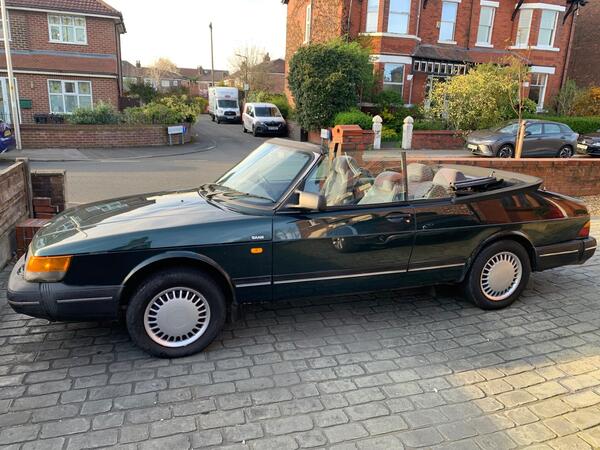 Saab 900 2.0 16v 2dr