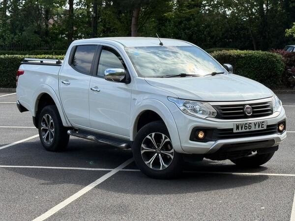 Fiat Fullback 2.4D LX Pickup Double Cab 4dr Diesel Manual 4WD Euro 6 (Euro 6) (180 ps)