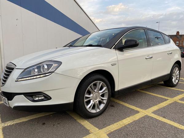 Chrysler Delta 1.6 M-Jet SE Semi-Auto Euro 5 5dr