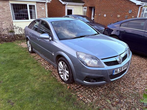 Vauxhall Vectra 1.8 VVT SRi 5dr
