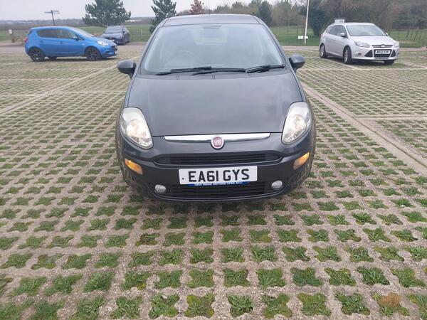 Fiat Punto Evo 1.4 Dynamic Dualogic Euro 5 (s/s) 5dr