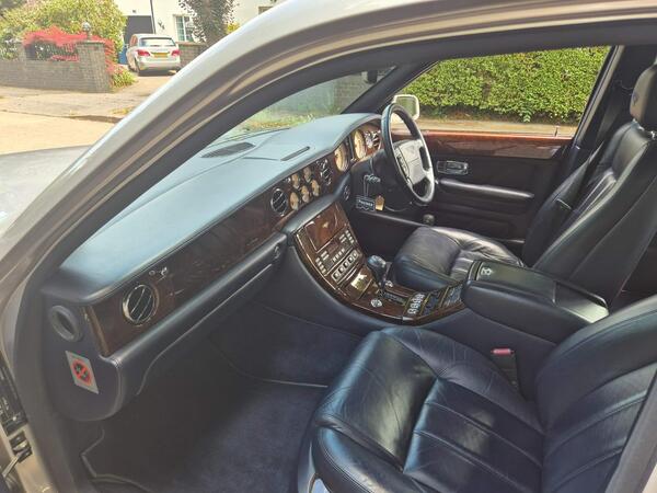 Bentley Arnage 6.8 R 4dr