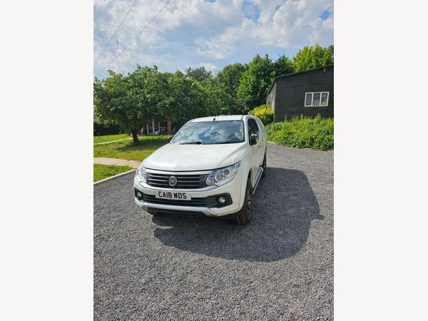 Fiat Fullback 2.4D LX Pickup Double Cab 4dr Diesel Manual 4WD Euro 6 (Euro 6) (180 ps)