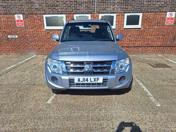 Mitsubishi Shogun 3.2 DI-DC SG2 SUV 3dr Diesel Automatic 4WD L1 (216 g/km, 197 bhp)