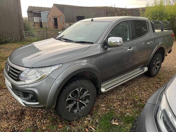 Fiat Fullback 2.4D LX Pickup Double Cab 4dr Diesel Auto 4WD Euro 6 (Euro 6) (180 ps)