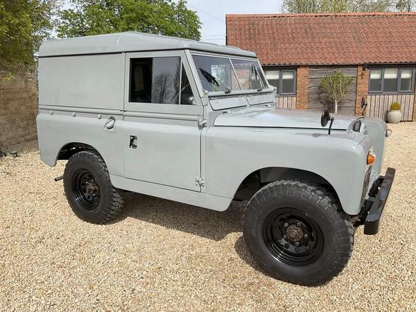 Land Rover Series II