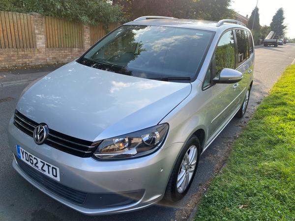 Volkswagen Touran 2.0 TDI SE DSG Euro 5 5dr