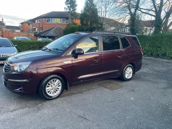 SsangYong Turismo 2.2D EX T-Tronic Euro 6 5dr