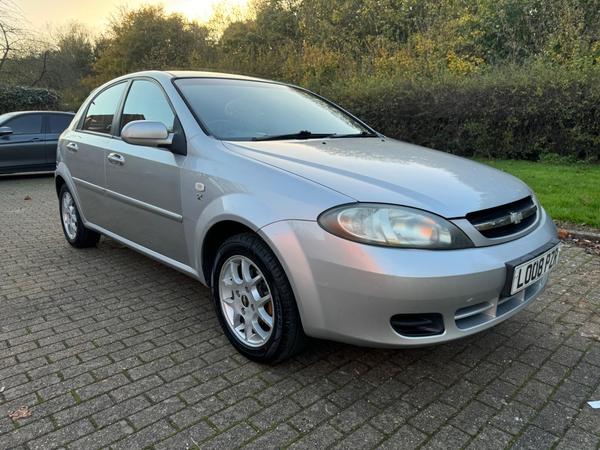 Chevrolet Lacetti 1.6 SX 5dr