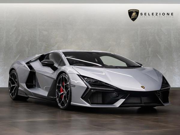 Lamborghini Revuelto