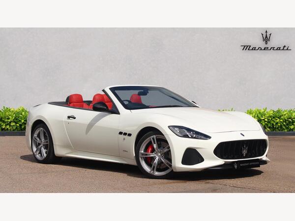 Maserati GranCabrio 4.7 V8 Sport Nerissimo MC Shift Euro 6 2dr