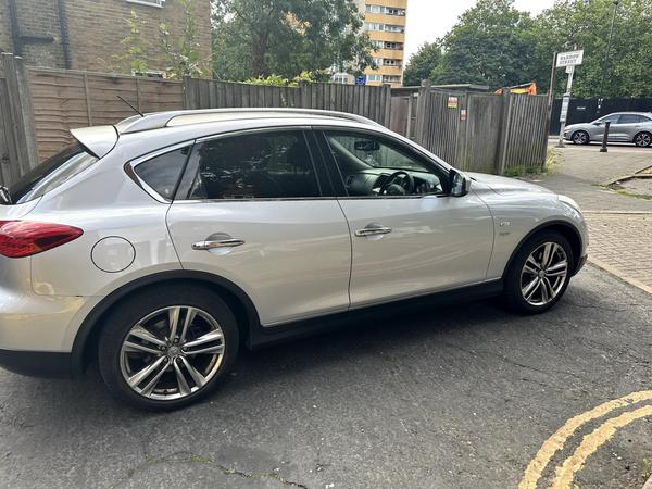 Infiniti QX50 3.0d V6 GT Auto 4WD Euro 5 5dr