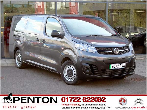 Vauxhall Vivaro-e Life 50kWh Combi L Auto 5dr (9 Seat) (11kW Charger)