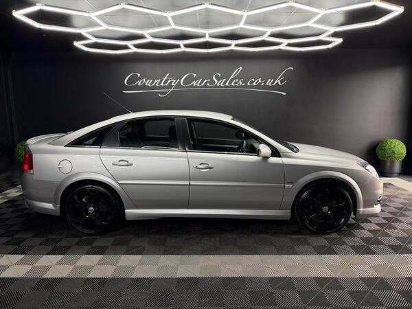 Vauxhall Vectra 1.8 VVT SRi 5dr