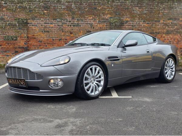 Aston Martin Vanquish 5.9 2dr