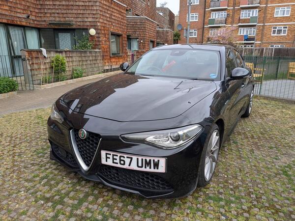 Alfa Romeo Giulia 2.0T Veloce Auto Euro 6 (s/s) 4dr