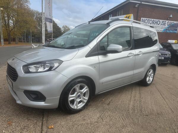 Ford Tourneo Courier 1.5 TDCi Zetec Euro 6 5dr