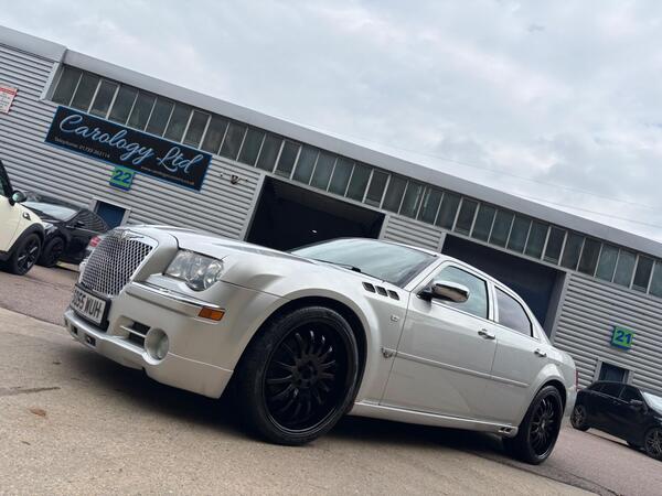 Chrysler 300C 3.0 CRD V6 4dr