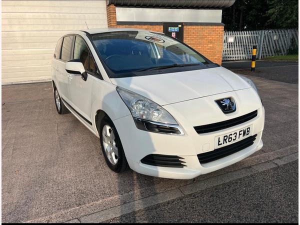 Peugeot 5008 1.6 HDi Access Euro 5 5dr