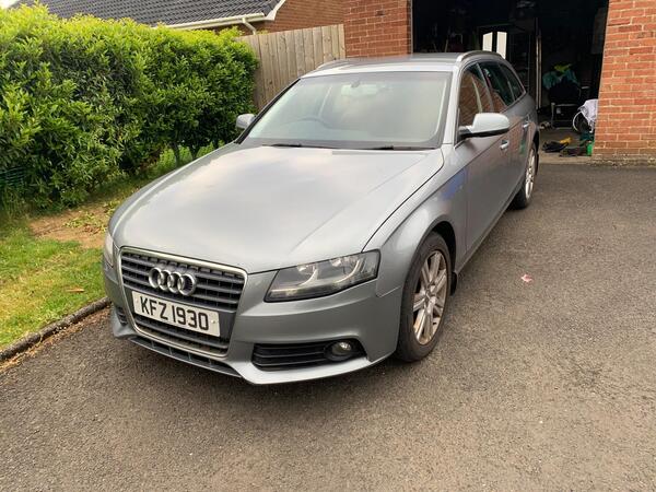 Audi A4 Avant 2.0 TDI Executive SE Estate 5dr Diesel Multitronic Euro 4 (143 ps)